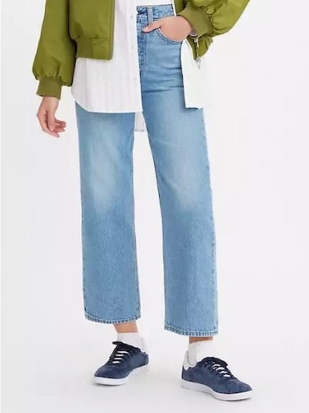 Levis Ribcage Straight Ankle fray hem size size 29